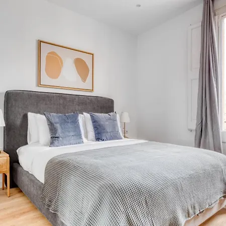 Blueground Sarria Balcony Bcn-74 * ברצלונה